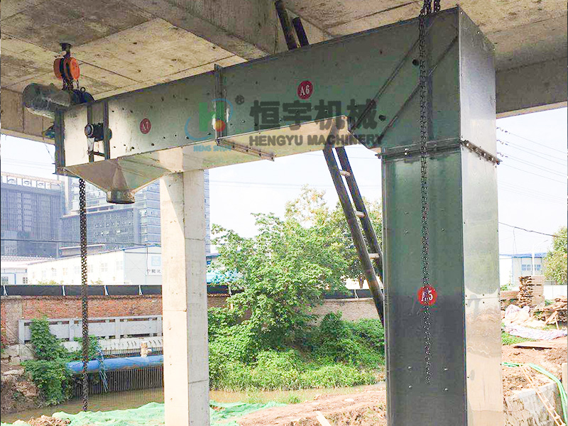 江蘇某環(huán)保科技有限公司-Z型提升機(jī)